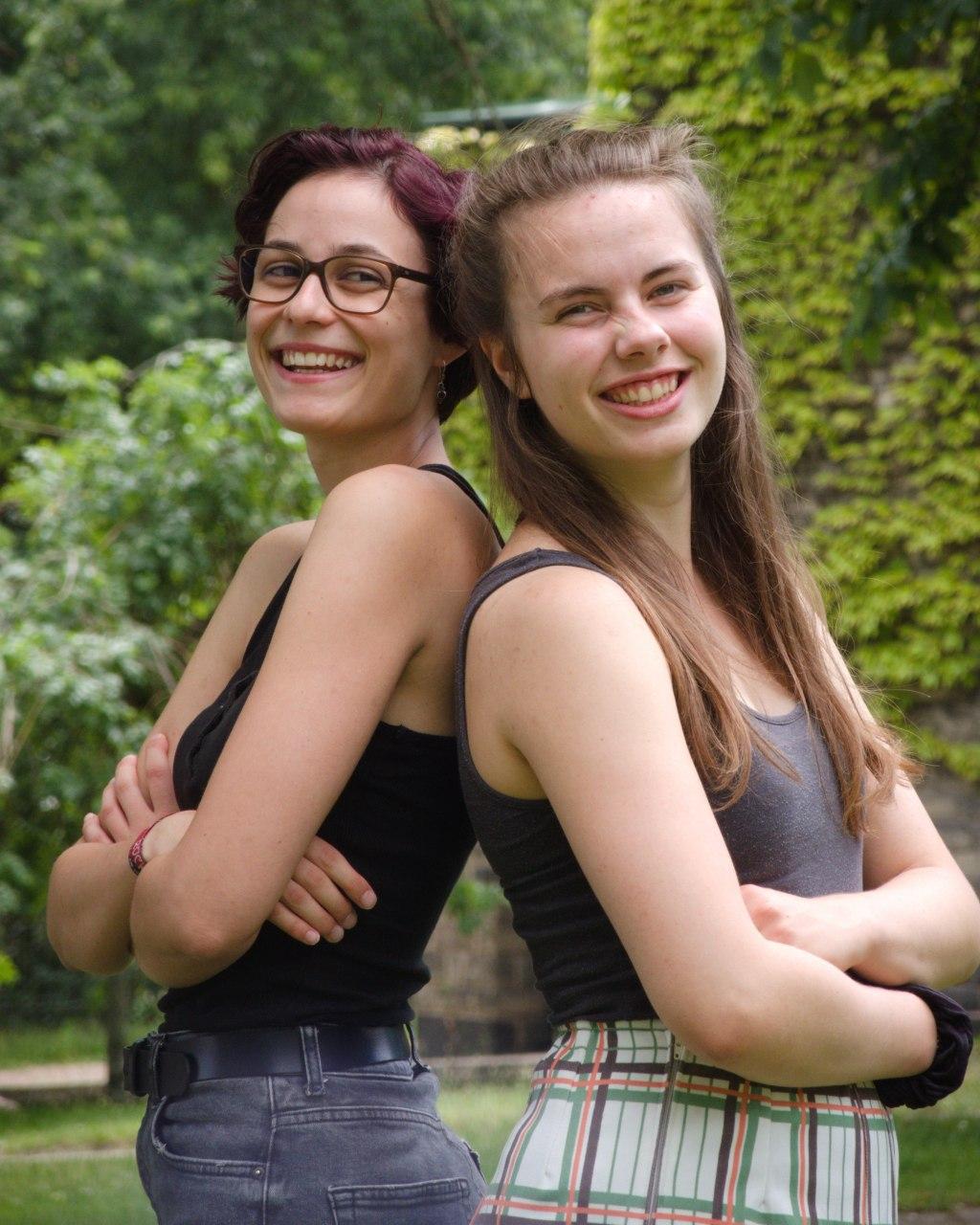 Lea und Sina Vorsitzende Lea und Sina, Vorsitzende von RYL SB